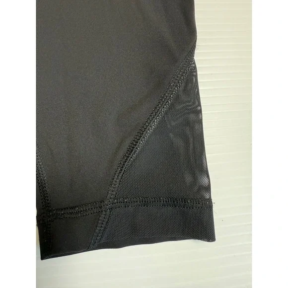 Lululemon Black High Rise Workout Leggings Cropped Zipper Pockets 6 - Picture 7 of 9